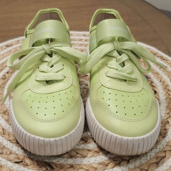 Moleca Women’s Green Tennis shoes, from Brazil, Size 6/37 - Picture 2 of 11
